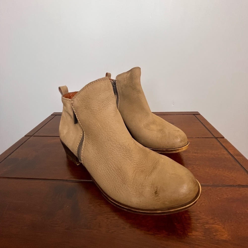 Lucky Brand Ankle Booties‎ Gray/Tan Size 8M